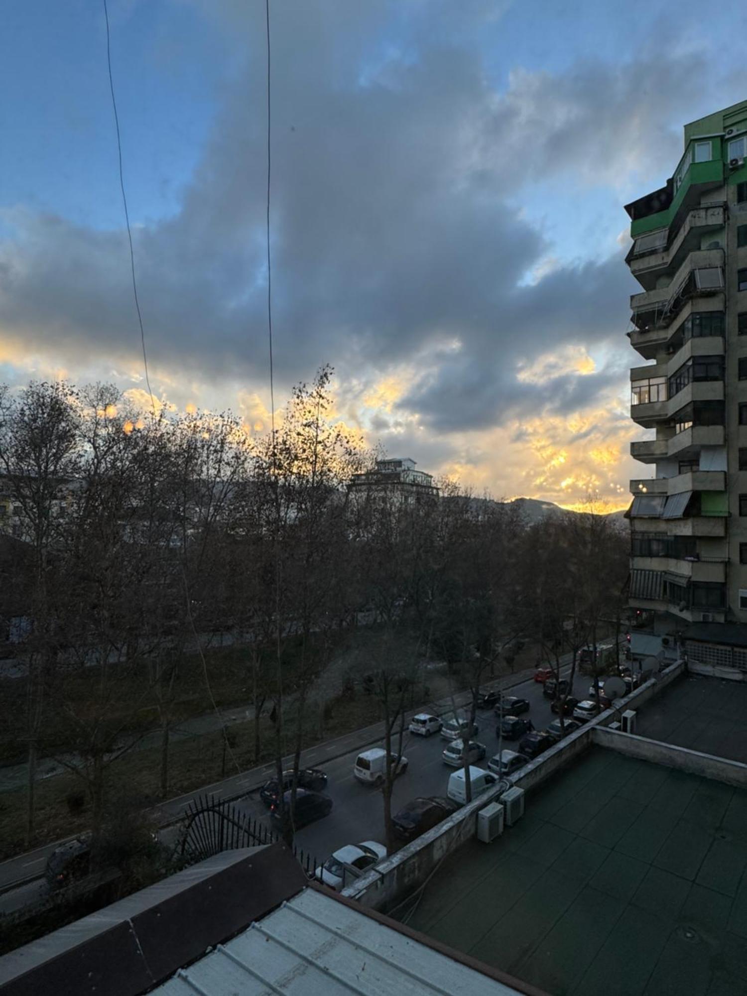 Lana Riverside Apartment Tirana Esterno foto